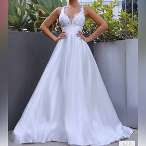 NWT White Wedding Dress - Size 6